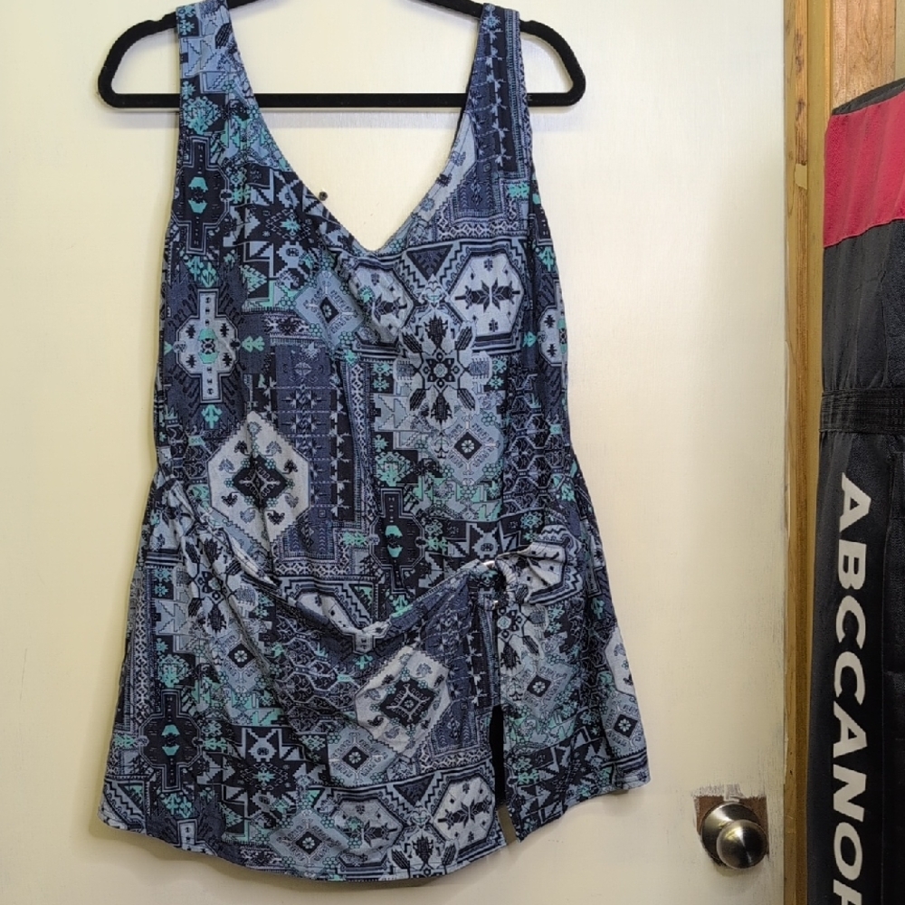 Coldwater Creek Navy Geometric Tank Top